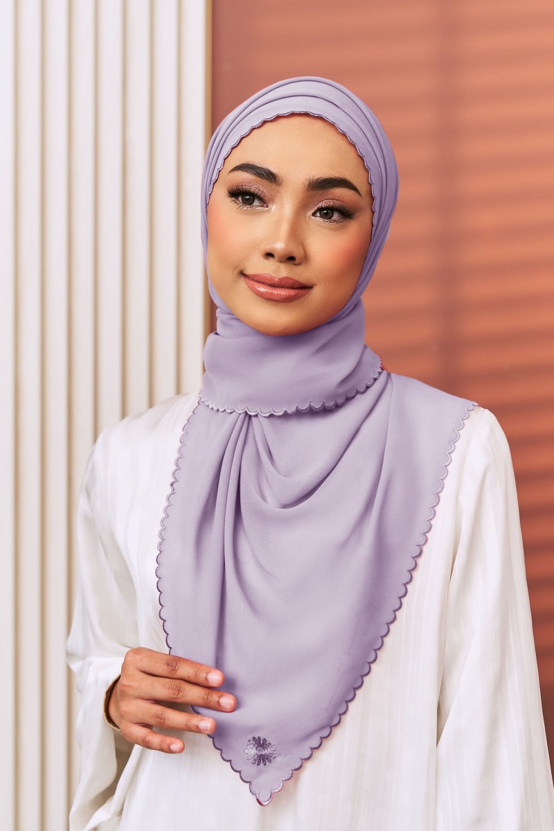 TIARA Sulam Shawl in Lavender